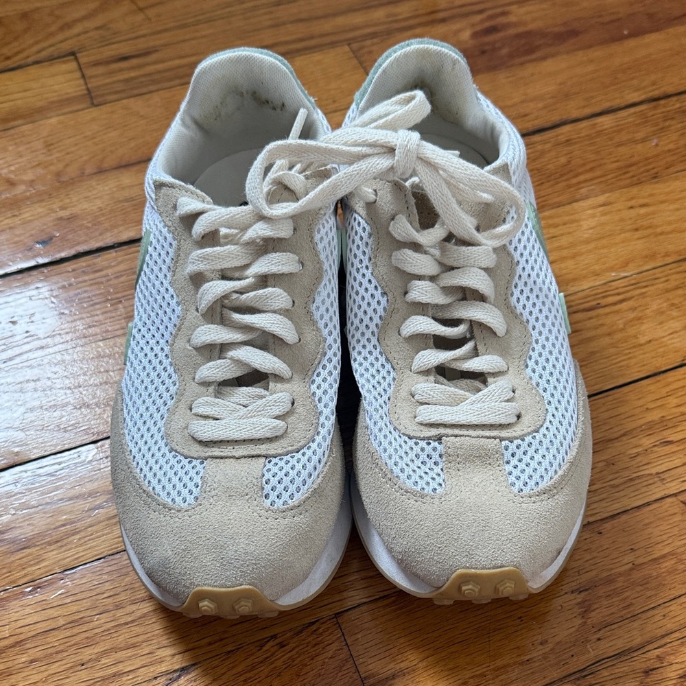 Veja White and Cream Women's Sneakers